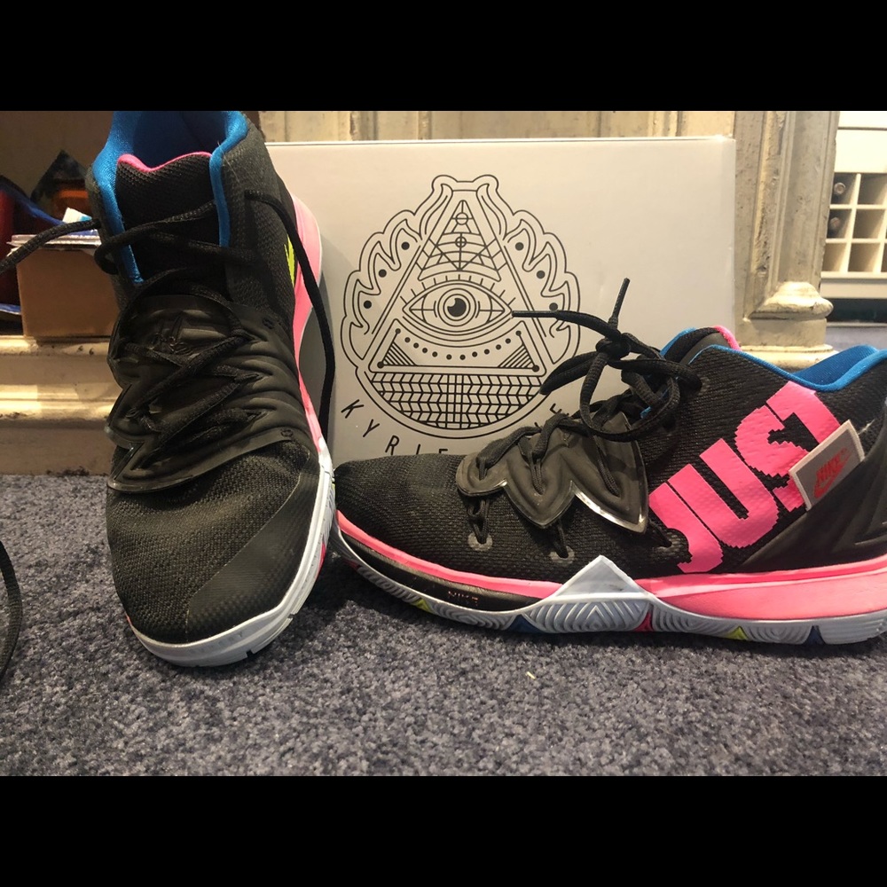 Youth kyrie 5